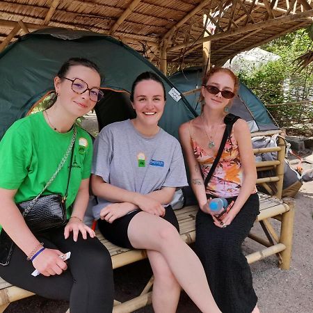 Ganja Gardens Camping Hotel Ban Nua Eksteriør billede